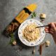 Karbonariški makaronai su cinamonu